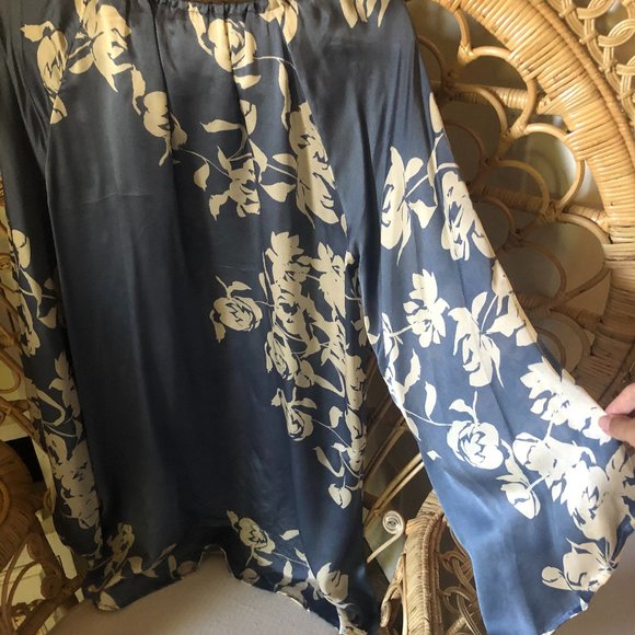 Johnny Was silk bell sleeve dress/tunic - Picture 3 of 3